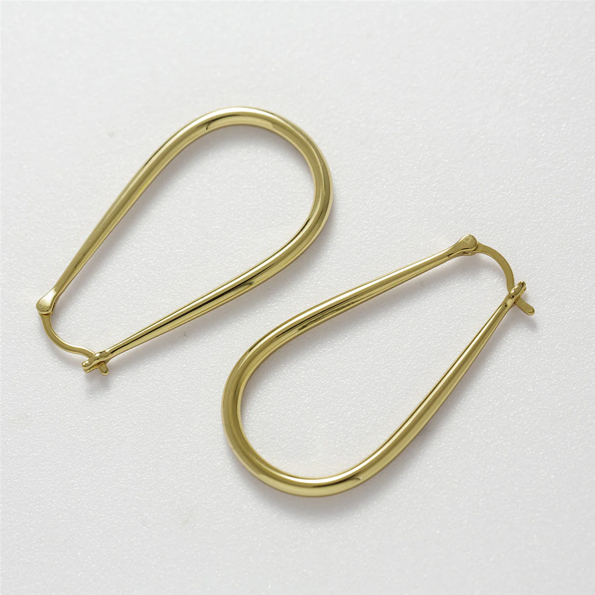 Beatrice 18k White Gold Plated 24mm U-Shaped Hoop Earrings - Image 13