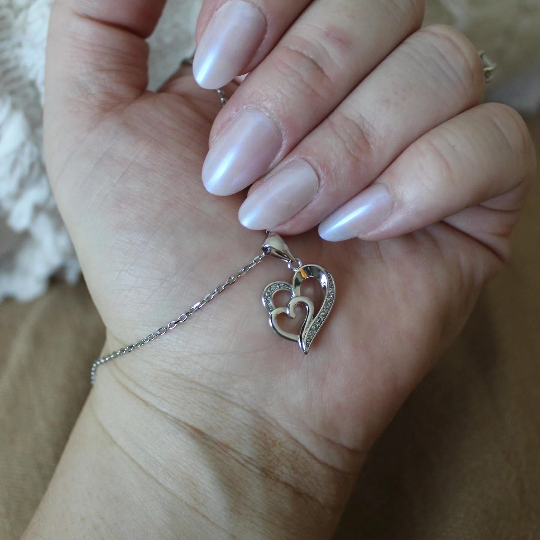 Jennifer 18k White Gold Plated Heart Necklace with Swarovski Crystals & Heartfelt Message for Daughter - Image 7