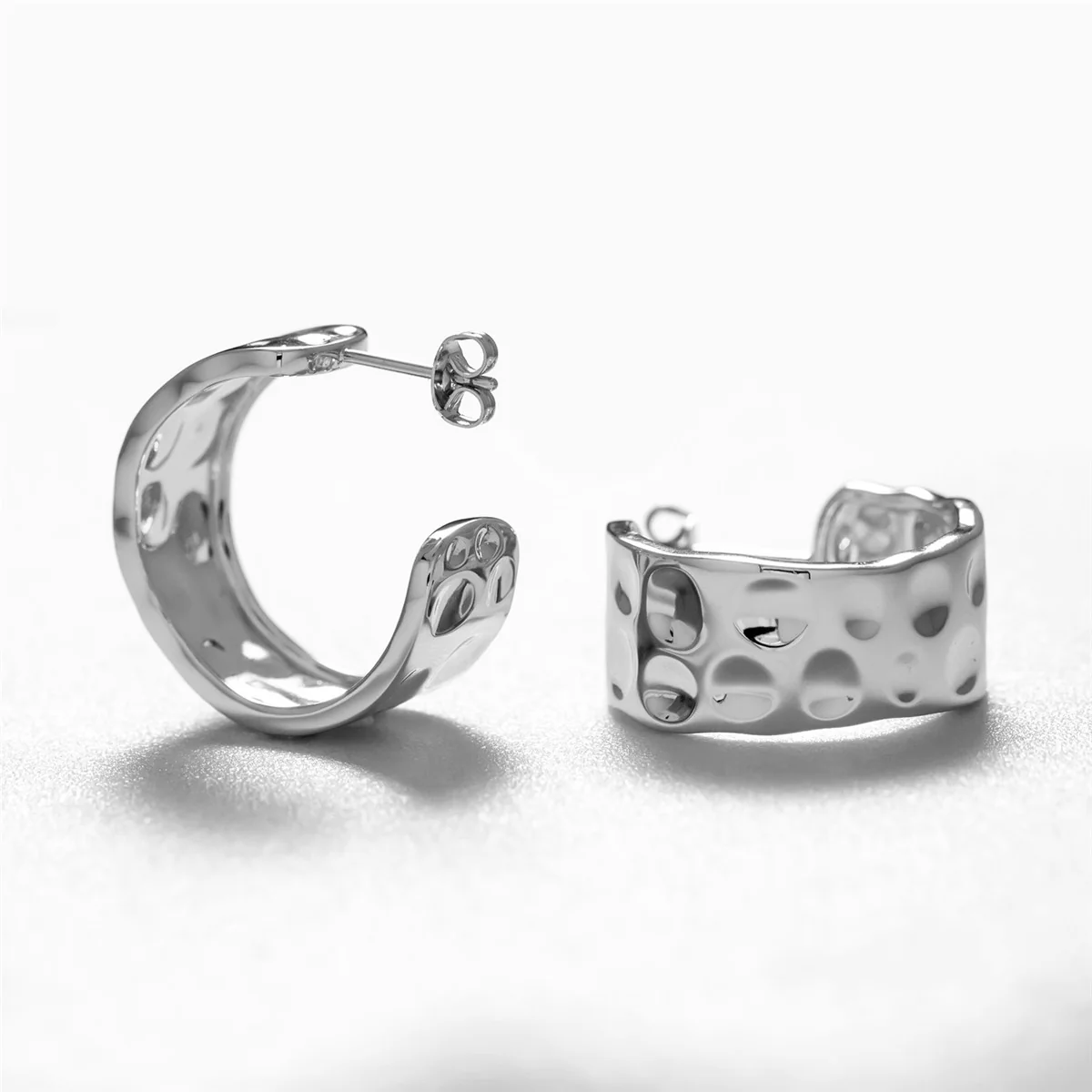 Letty 18k White Gold Plated 21mm Half Hoop Earrings - Image 10