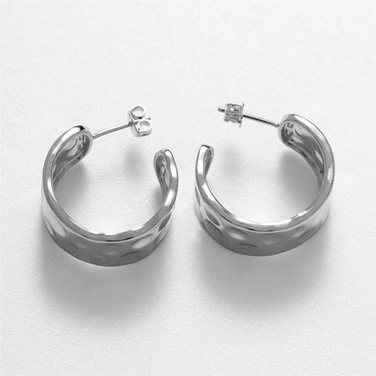 Letty 18k White Gold Plated 21mm Half Hoop Earrings - Image 9