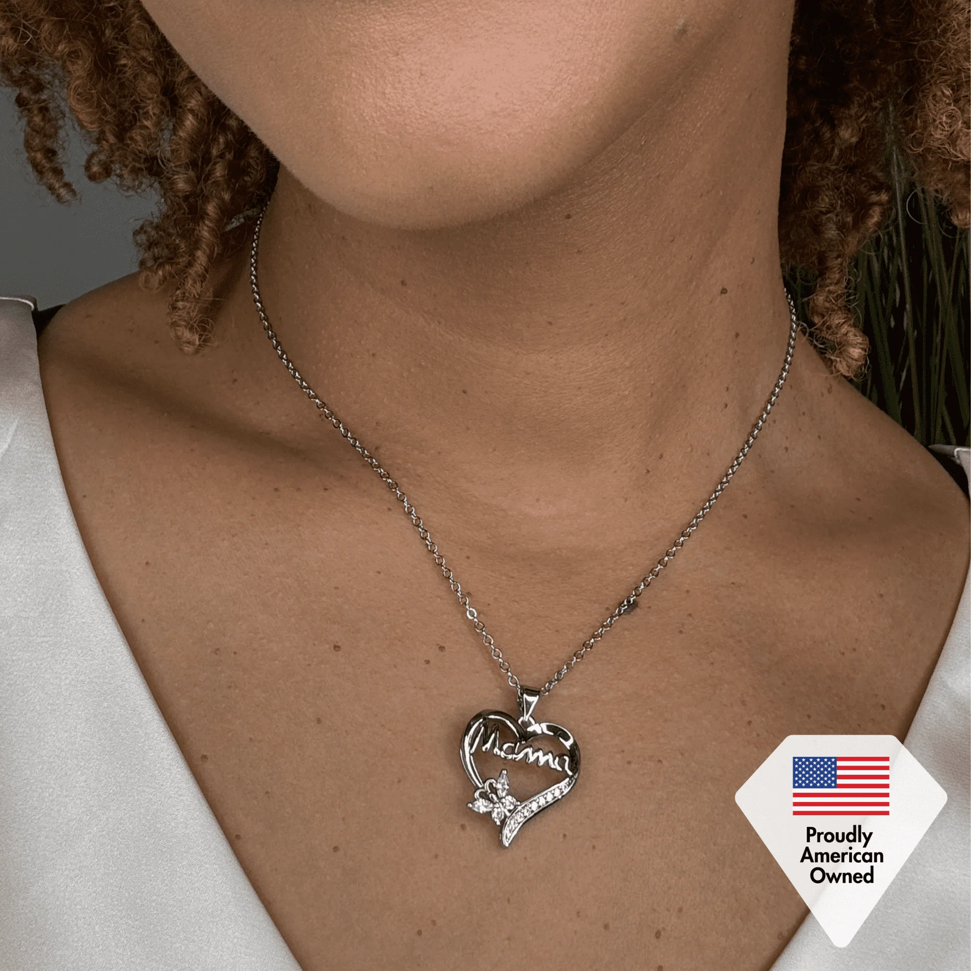 Mavis 18k White Gold Plated Mama Necklace with Swarovski Crystals & Heartfelt Message for Mom - Image 7